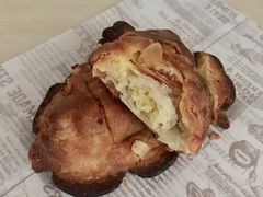 焦糖杏仁可颂-帝戎(禾祥西路店)