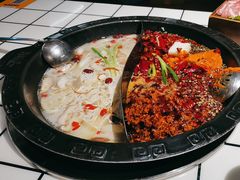 -卤校长重庆火锅(恒隆广场店)