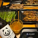 夜晚的烧烤时光🍢🍖🍗[啤酒]