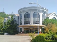 -燕塞湖鸟语林景区