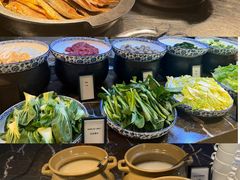 -广州万富希尔顿酒店·感趣自助餐厅·金秋蟹宴生蚝海鲜刺身