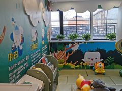 -极橙儿童齿科矫正中心(奥城店)