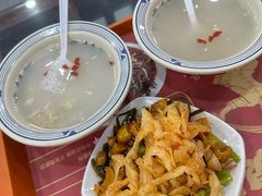 -牛一嘴·兰州牛肉面·大盘鸡(财富中心店)