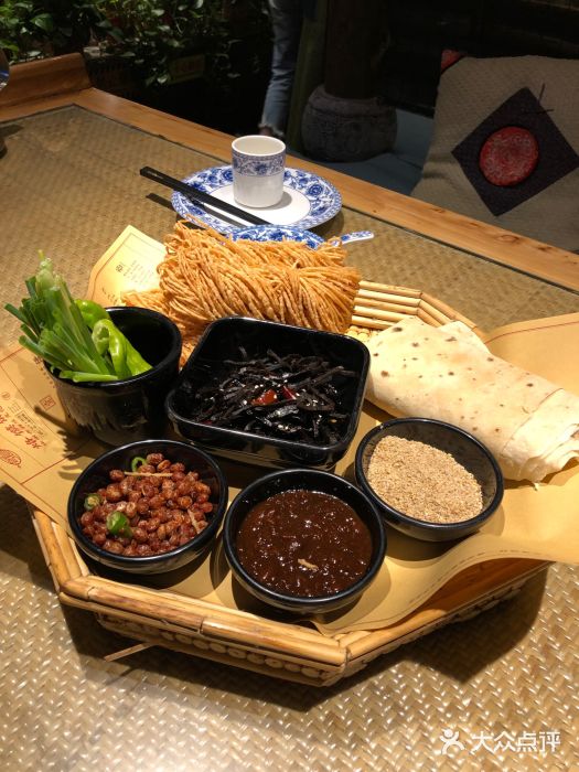 大张烙馍村(绿地店)烙馍卷馓子图片