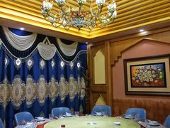 包厢-乡村馕坑肉·烧烤·新疆菜·本地人更爱吃(阿勒泰首店)