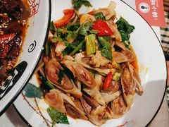 -辣小妮de川菜馆(红旗Mall店)