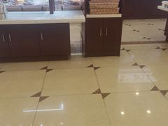 -红宝石·鲜奶小方·海派西点房(南丹店)