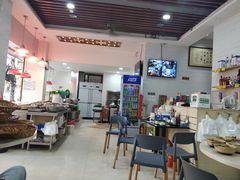 大堂-长平老姿娘夜粥(平东一街店)