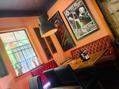 -SISTERS BAR RESTAURANT川意酒馆(嘉善老市H楼店)