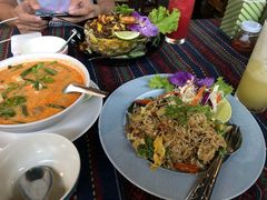 -Tikky Cafe