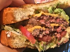 -The Habit Burger Grill 哈比特汉堡(复兴soho店)