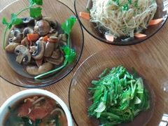 -爱的果实月嫂育婴师(世纪东方店)