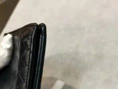 -爱革·洗衣改衣·洗鞋修鞋·洗包修包·奢侈品护理(宝地广场店)