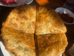 -周老三跷脚牛肉·全牛火锅(非遗传承店)