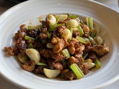 -鄱阳湖·江西小炒·瓦罐煨汤(五道口店)