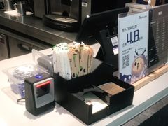 -瑞幸咖啡(新生活广场紫金山路店)