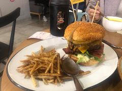 -HELLO 27 意面·沙拉·帕尼尼