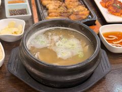 -釜山豚骨汤饭(芝罘万达广场店)