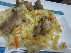 两块羊排抓饭-民杨抓饭(柏香苑店)