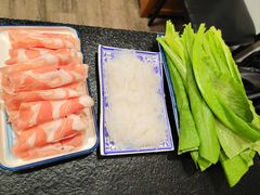 -灶知轩湘西石锅鱼(万佳广场店)