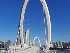 -南京眼步行桥