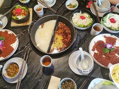 -热火朝天鲜切牛肉火锅(南强街巷店)