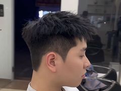 -鸿通城购物中心