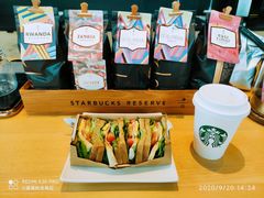 -星巴克臻选(成都环球乐天店)