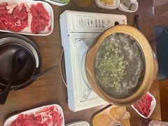 -天成·潮州牛肉脆肉鱼生蚝自助火锅