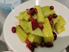 刀拍青瓜-姚姚酸菜鱼·金戈戈香港豉油鸡(喜荟城联名店)