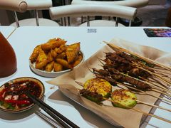 -粉八·云南米线·建水烧烤(常熟路店)