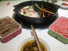 -钢管厂五区小郡肝串串香(奥克斯广场锦城万达店)