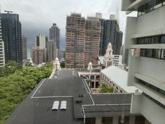-香港大学