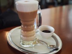 拿铁-纽约咖啡馆