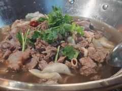 -大众跷脚牛肉馆·非遗传承单位(峨眉山店)