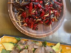 -隔壁老王·家常云南菜(花巷店)