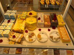 -好利来(高新枫叶广场店)