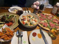 -JINNS锦时 steak&pizza(浸信会礼拜堂旧址店)