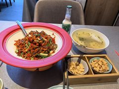 -有红鸡毛店·川菜(建设路店)