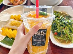 -Dang restaurant (patong phuket)