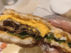 -必胜客(联投东方店)