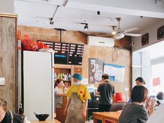 大堂-真真鲜馄饨店(启蒙路店)