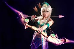 -星元素cosplay动漫摄影写真工作室