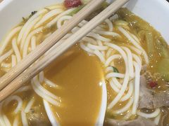 -三千粉牛肉米粉(来客茂店)
