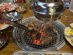 韩式腌猪王排-·缸桶屋·韩式牛肋条自助烤肉(西湖D11店)