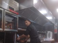 -顺溜·手工刀削面·黑金店(铜锣湾店)