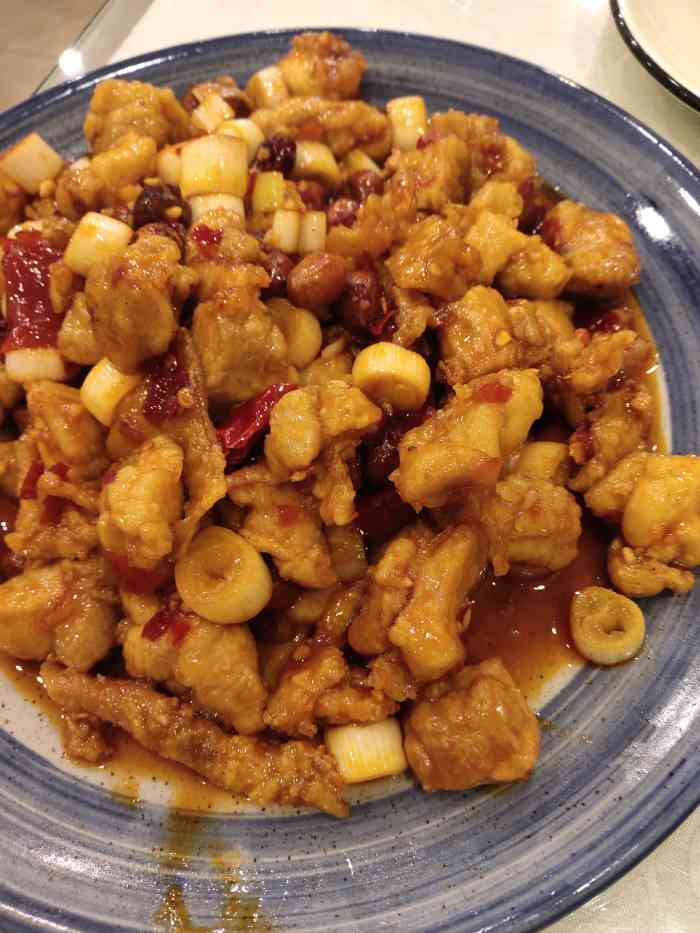 肘子酥(哈密道店)-"「肘子酥」特色菜,特地为了这道菜差点没赶.