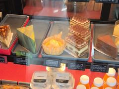 -星巴克(西安曲江银泰店)