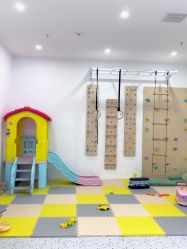 -熊小米专业儿童游泳馆