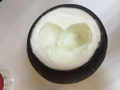 -志龙皇冠吃货椰子铺